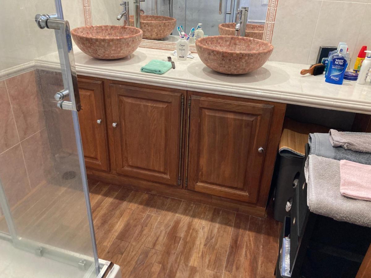 Location Chambre Avec Salle De Bain Et Partie Commune Sea View & Mountain View Renting 1 Of 3 Bedrooms With Shared Common Space 3 Bdrm Apt Not 1 Bdrm Plus Clime Ou Ac Bastiya Dış mekan fotoğraf